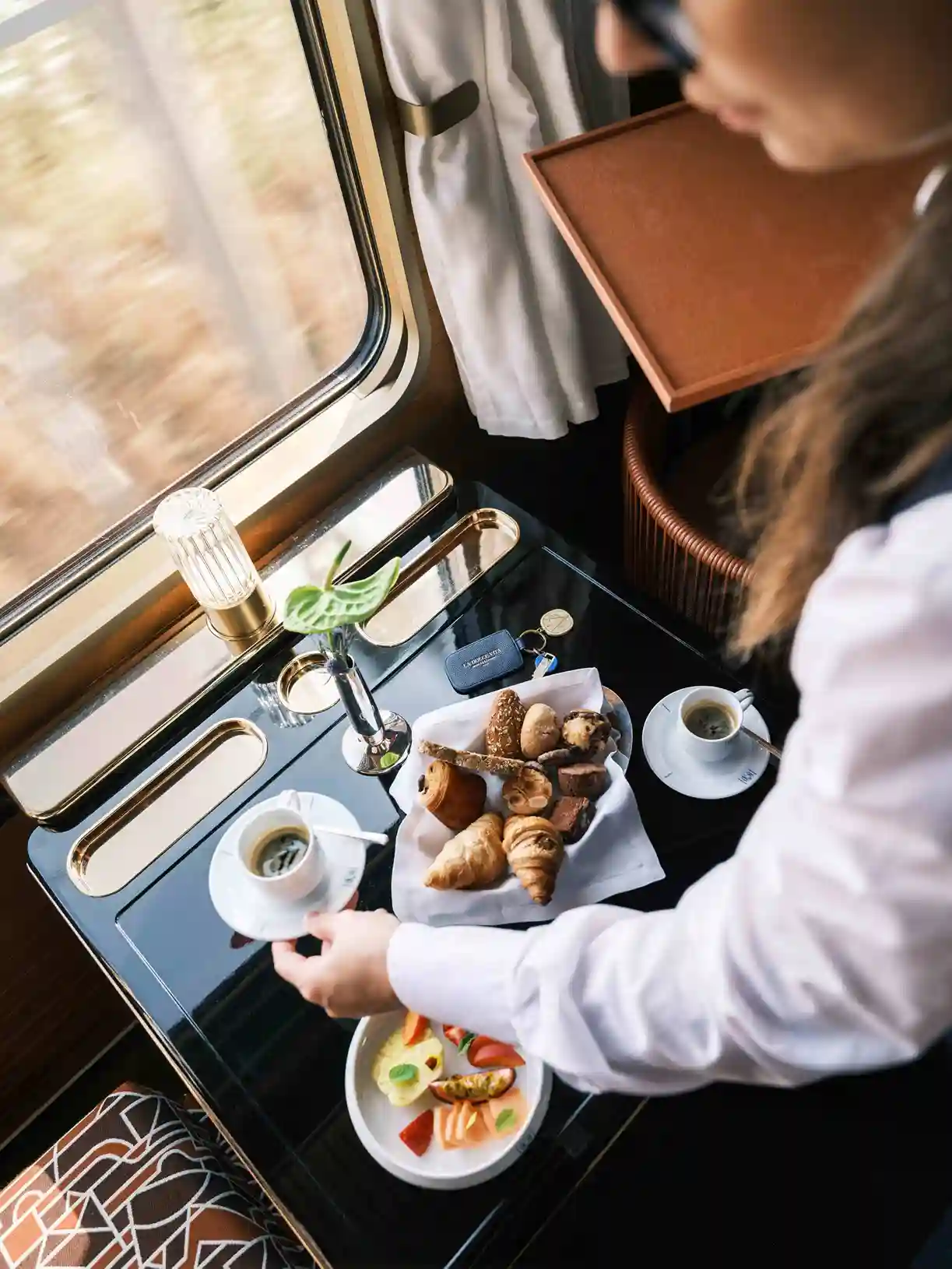 How to book La Dolce Vita Orient Express with Teovian