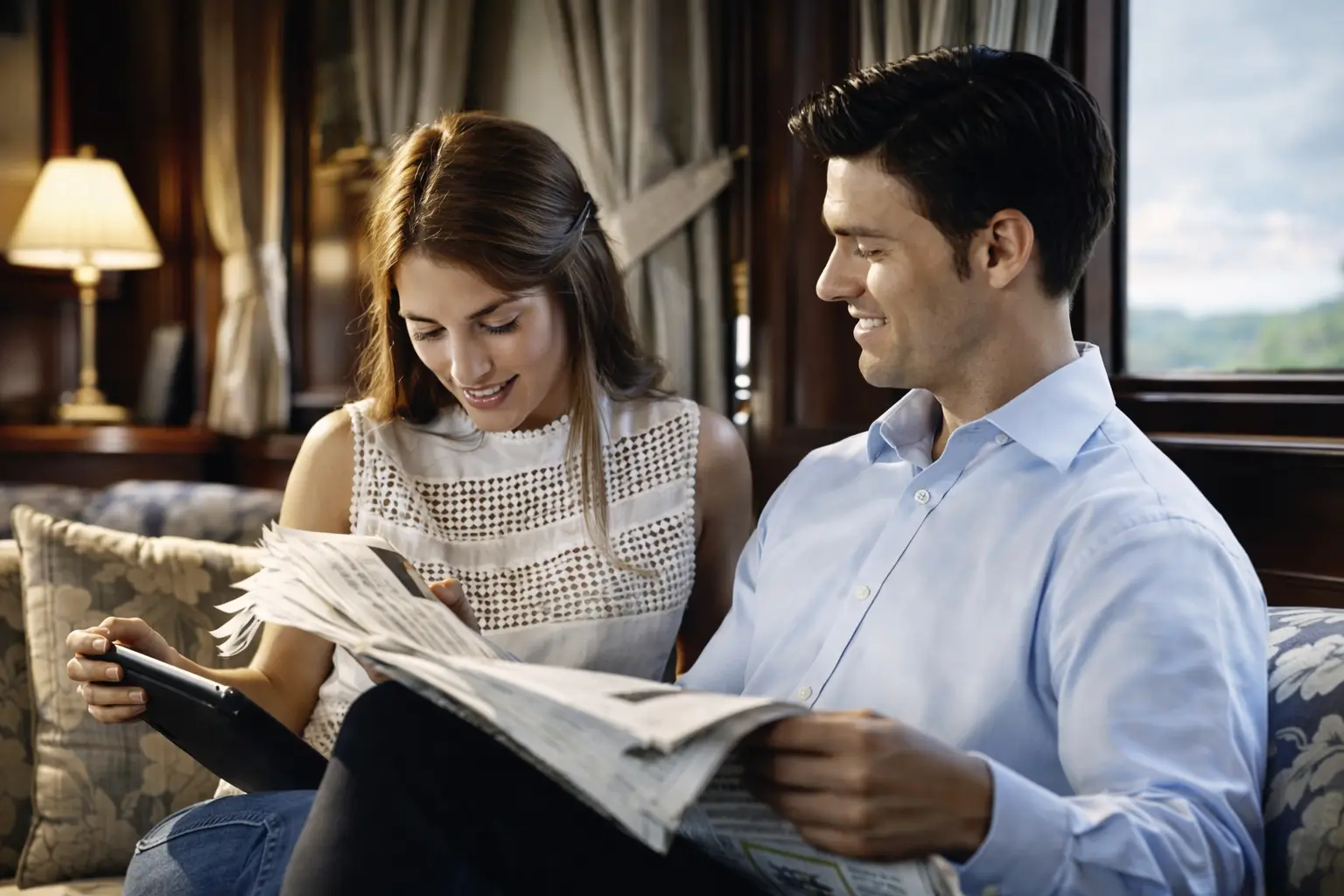 What is included on board the Tren Al Ándalus? A complete ritual of travel, service and experience