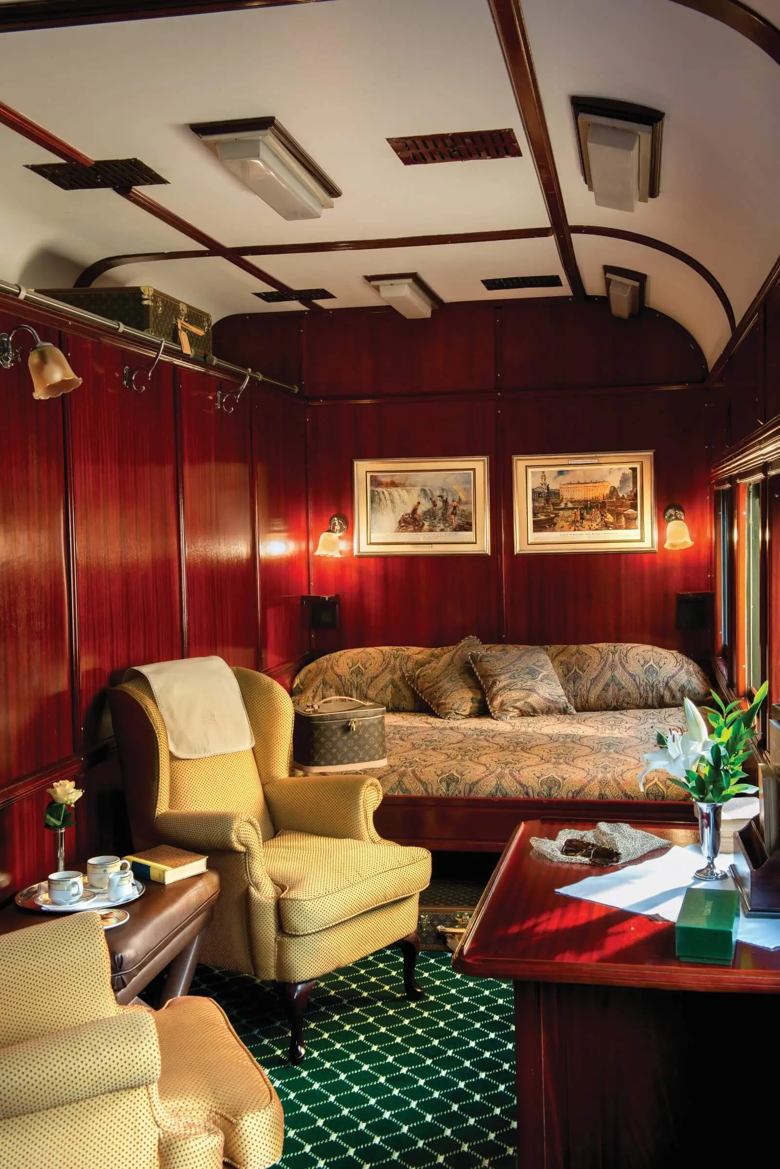 Royal Suite - Image 5