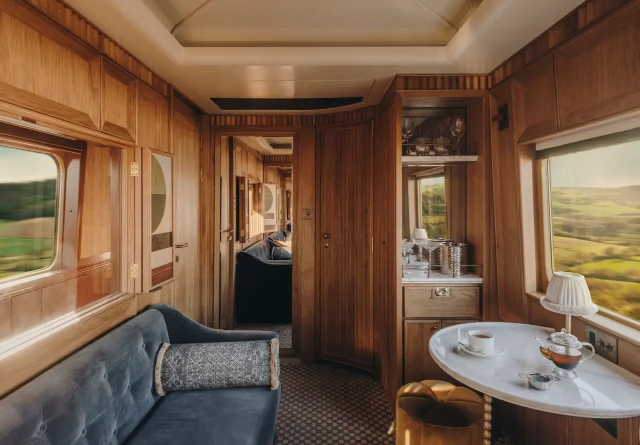 Grand Suite - Image 2