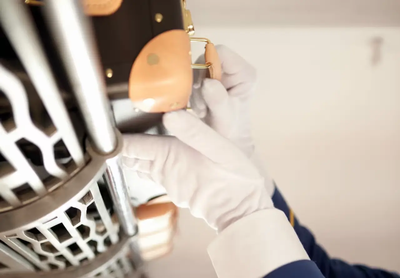 Historic Cabin - Image 7