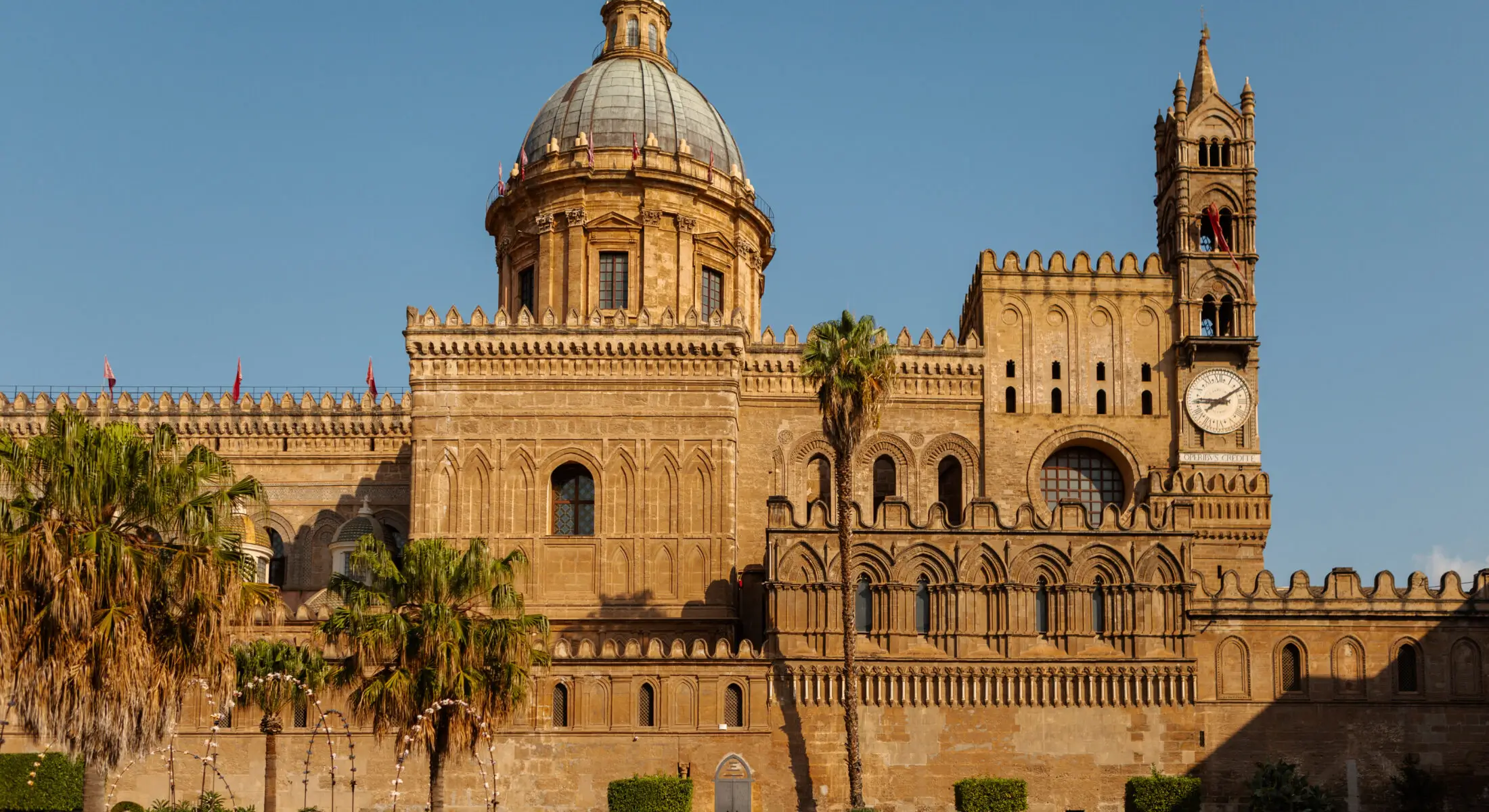Day 3: Taormina and the crossing to Sicily, between sea and volcano